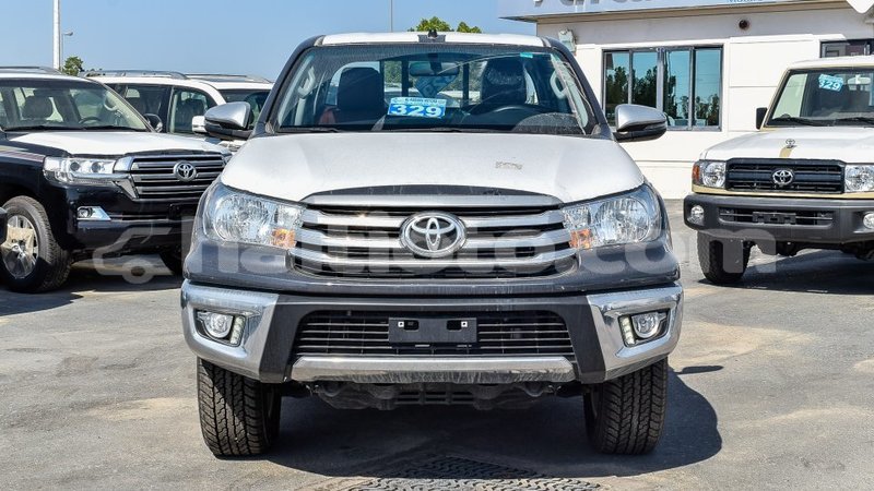 Big with watermark toyota hilux artibonite import dubai 1796