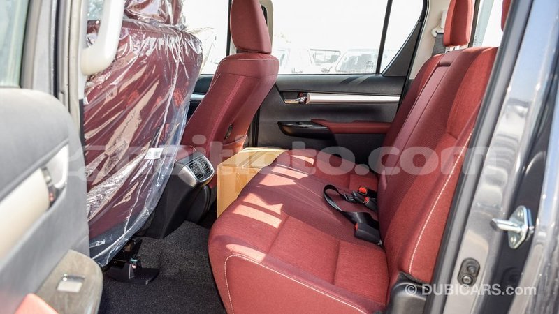 Big with watermark toyota hilux artibonite import dubai 1796