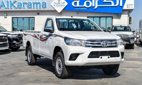 Acheter Import Voiture Toyota Hilux Blanc à Import - Dubai, Artibonite Acheter Import Voiture Toyota Hilux Blanc à Import - Dubai, Artibonite