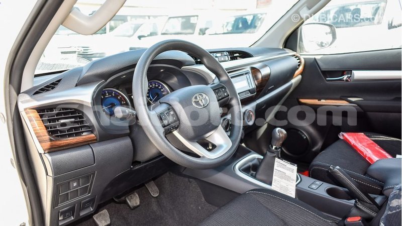 Big with watermark toyota hilux artibonite import dubai 1798