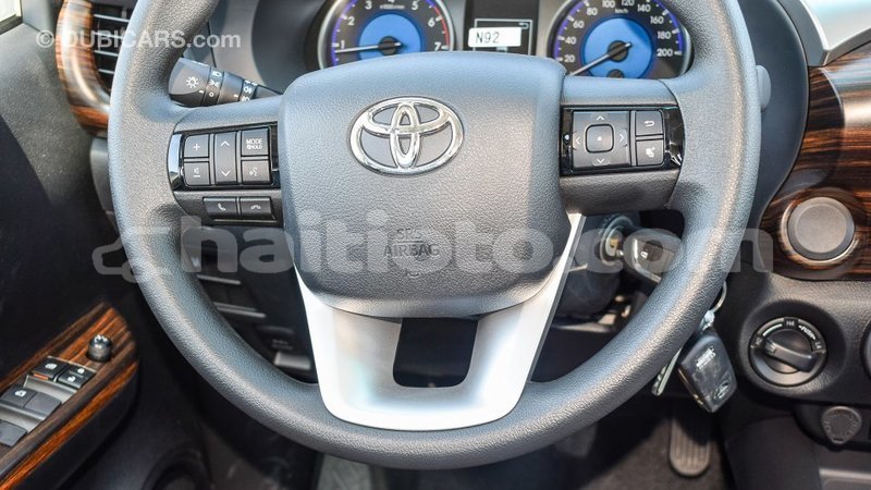 Big with watermark toyota hilux artibonite import dubai 1798