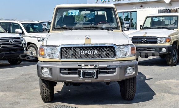 Acheter Import Voiture Toyota Land Cruiser Beige à Import - Dubai, Artibonite Acheter Import Voiture Toyota Land Cruiser Beige à Import - Dubai, Artibonite