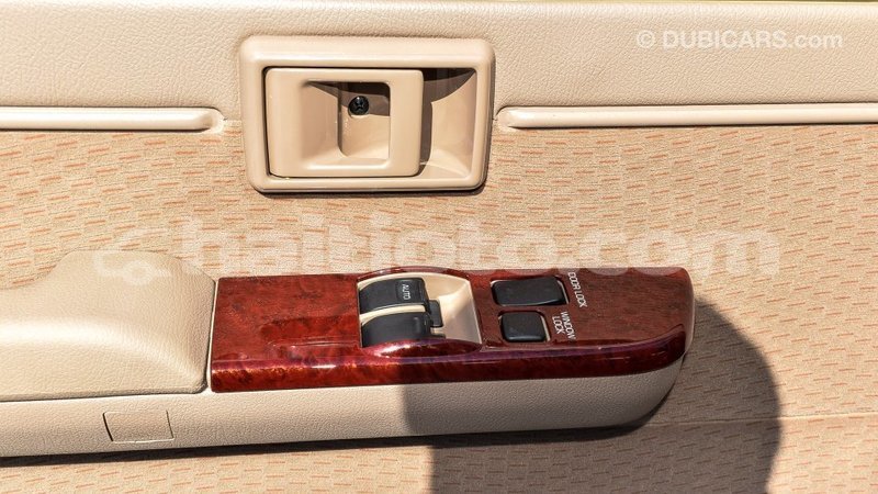 Big with watermark toyota land cruiser artibonite import dubai 1799