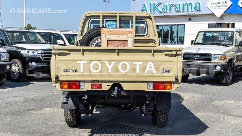 Big with watermark toyota land cruiser artibonite import dubai 1799