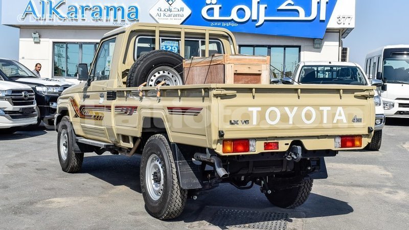 Big with watermark toyota land cruiser artibonite import dubai 1799