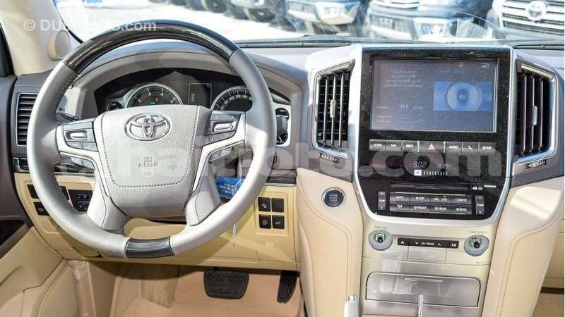 Big with watermark toyota land cruiser artibonite import dubai 1800
