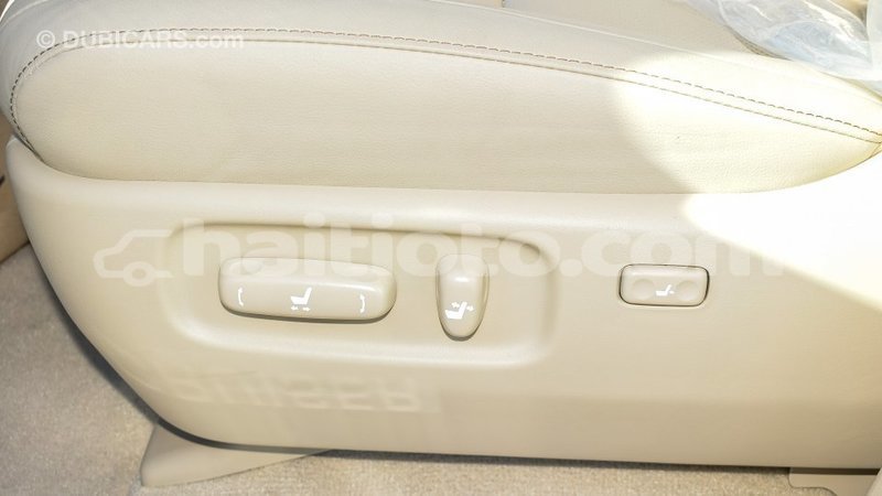 Big with watermark toyota land cruiser artibonite import dubai 1801