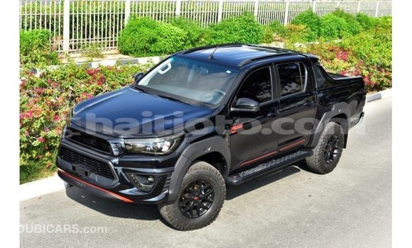 Acheter Import Voiture Toyota Hilux Noir à Import - Dubai, Artibonite Acheter Import Voiture Toyota Hilux Noir à Import - Dubai, Artibonite