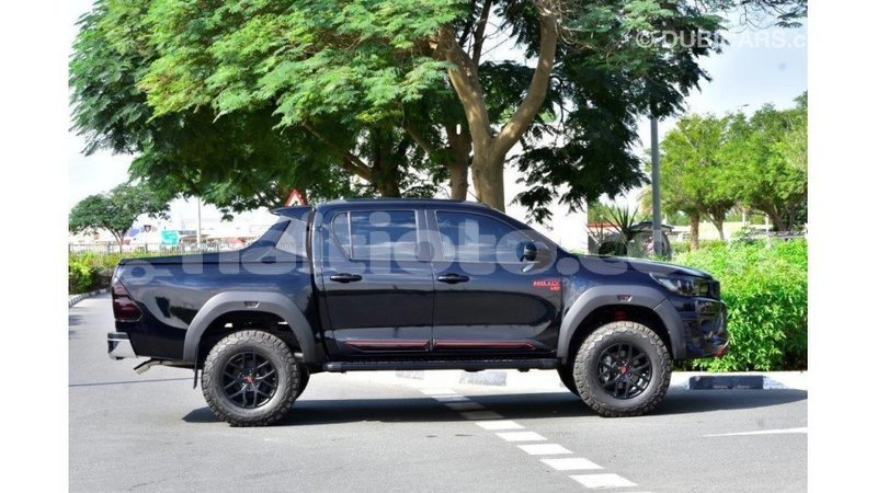 Big with watermark toyota hilux artibonite import dubai 1804