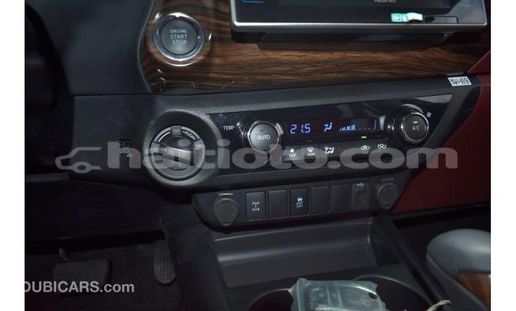 Acheter Import Voiture Toyota Hilux Noir à Import - Dubai, Artibonite Acheter Import Voiture Toyota Hilux Noir à Import - Dubai, Artibonite
