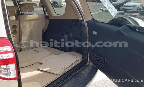 Acheter Import Voiture Toyota RAV4 Autre à Import - Dubai, Artibonite Acheter Import Voiture Toyota RAV4 Autre à Import - Dubai, Artibonite
