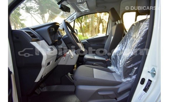 Acheter Import Voiture Toyota Hiace Blanc à Import - Dubai, Artibonite Acheter Import Voiture Toyota Hiace Blanc à Import - Dubai, Artibonite