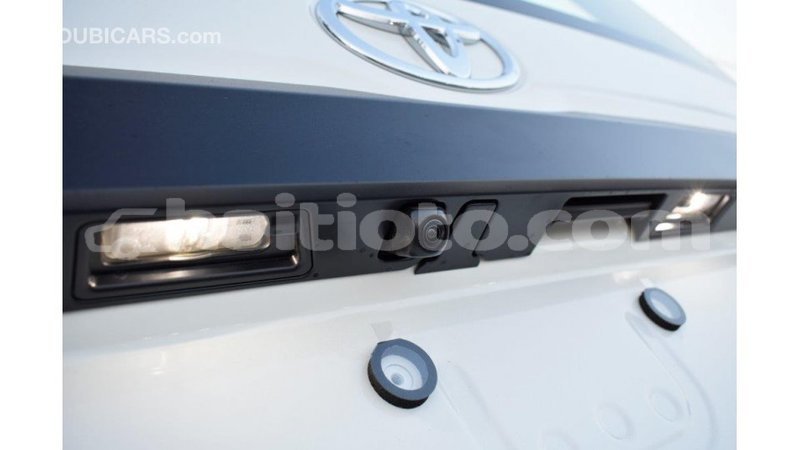 Big with watermark toyota hiace artibonite import dubai 1806