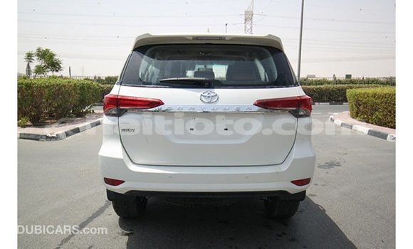Acheter Import Voiture Toyota Fortuner Blanc à Import - Dubai, Artibonite Acheter Import Voiture Toyota Fortuner Blanc à Import - Dubai, Artibonite