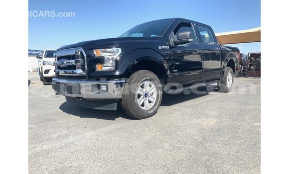 Acheter Import Voiture Ford Club Wagon Noir à Import - Dubai, Artibonite Acheter Import Voiture Ford Club Wagon Noir à Import - Dubai, Artibonite