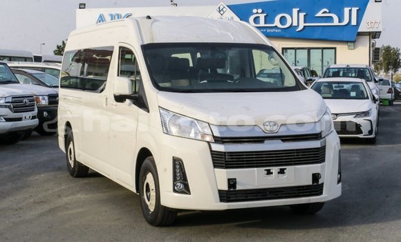 Acheter Import Voiture Toyota Hiace Blanc à Import - Dubai, Artibonite Acheter Import Voiture Toyota Hiace Blanc à Import - Dubai, Artibonite