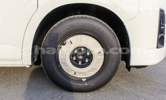 Acheter Import Voiture Toyota Hiace Blanc à Import - Dubai, Artibonite Acheter Import Voiture Toyota Hiace Blanc à Import - Dubai, Artibonite