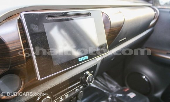 Acheter Import Voiture Toyota Hilux Autre à Import - Dubai, Artibonite Acheter Import Voiture Toyota Hilux Autre à Import - Dubai, Artibonite