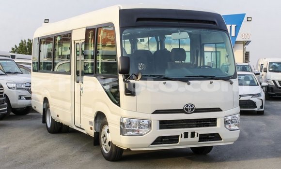 Acheter Import Voiture Toyota Coaster Blanc à Import - Dubai, Artibonite Acheter Import Voiture Toyota Coaster Blanc à Import - Dubai, Artibonite