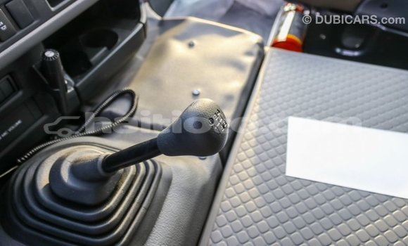 Acheter Import Voiture Toyota Coaster Blanc à Import - Dubai, Artibonite Acheter Import Voiture Toyota Coaster Blanc à Import - Dubai, Artibonite