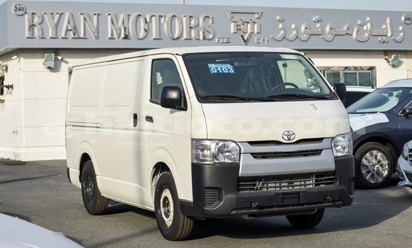 Acheter Import Voiture Toyota Hiace Blanc à Import - Dubai, Artibonite Acheter Import Voiture Toyota Hiace Blanc à Import - Dubai, Artibonite