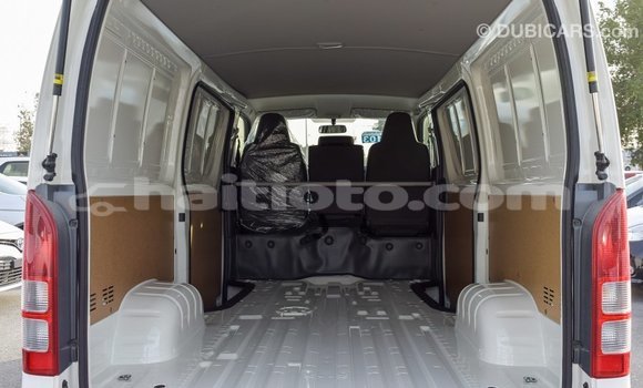 Acheter Import Voiture Toyota Hiace Blanc à Import - Dubai, Artibonite Acheter Import Voiture Toyota Hiace Blanc à Import - Dubai, Artibonite