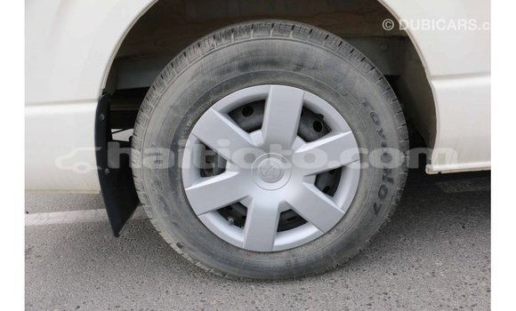 Acheter Import Voiture Toyota Hiace Blanc à Import - Dubai, Artibonite Acheter Import Voiture Toyota Hiace Blanc à Import - Dubai, Artibonite