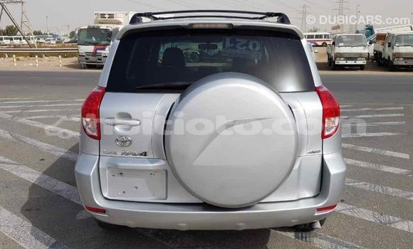 Acheter Import Voiture Toyota RAV4 Autre à Import - Dubai, Artibonite Acheter Import Voiture Toyota RAV4 Autre à Import - Dubai, Artibonite