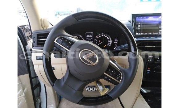 Acheter Import Voiture Lexus LX Blanc à Import - Dubai, Artibonite Acheter Import Voiture Lexus LX Blanc à Import - Dubai, Artibonite