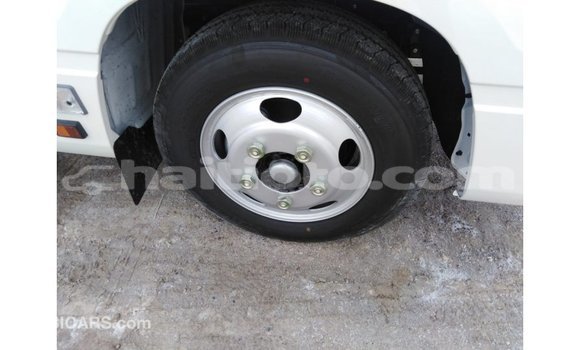 Acheter Import Voiture Toyota Coaster Blanc à Import - Dubai, Artibonite Acheter Import Voiture Toyota Coaster Blanc à Import - Dubai, Artibonite
