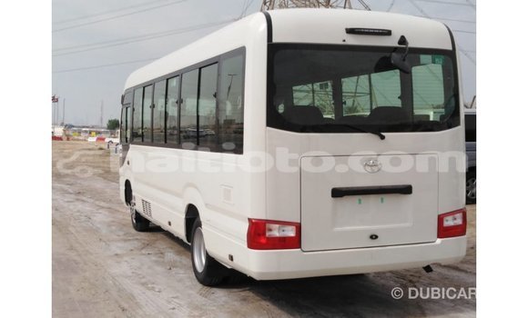 Acheter Import Voiture Toyota Coaster Blanc à Import - Dubai, Artibonite Acheter Import Voiture Toyota Coaster Blanc à Import - Dubai, Artibonite