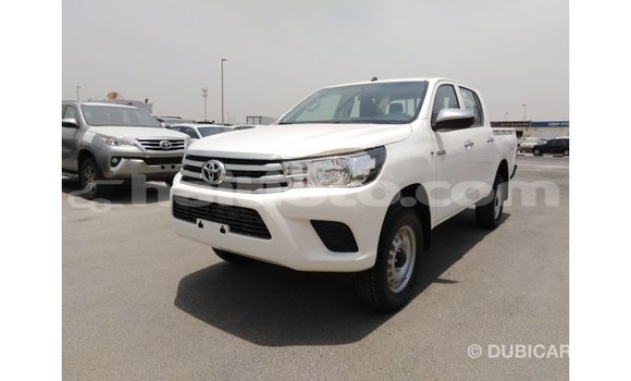 Acheter Import Voiture Toyota Hilux Blanc à Import - Dubai, Artibonite Acheter Import Voiture Toyota Hilux Blanc à Import - Dubai, Artibonite