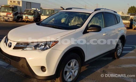 Acheter Import Voiture Toyota RAV4 Blanc à Import - Dubai, Artibonite Acheter Import Voiture Toyota RAV4 Blanc à Import - Dubai, Artibonite