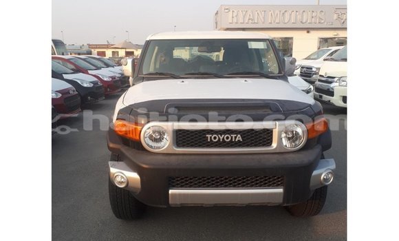 Acheter Import Voiture Toyota FJ Cruiser Noir à Import - Dubai, Artibonite Acheter Import Voiture Toyota FJ Cruiser Noir à Import - Dubai, Artibonite