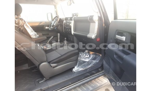 Acheter Import Voiture Toyota FJ Cruiser Noir à Import - Dubai, Artibonite Acheter Import Voiture Toyota FJ Cruiser Noir à Import - Dubai, Artibonite