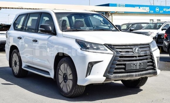 Acheter Import Voiture Lexus LX Blanc à Import - Dubai, Artibonite Acheter Import Voiture Lexus LX Blanc à Import - Dubai, Artibonite
