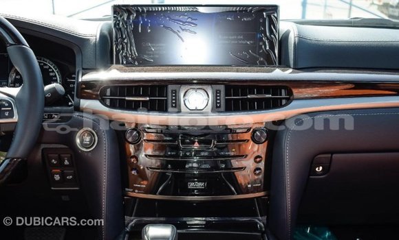 Acheter Import Voiture Lexus LX Blanc à Import - Dubai, Artibonite Acheter Import Voiture Lexus LX Blanc à Import - Dubai, Artibonite