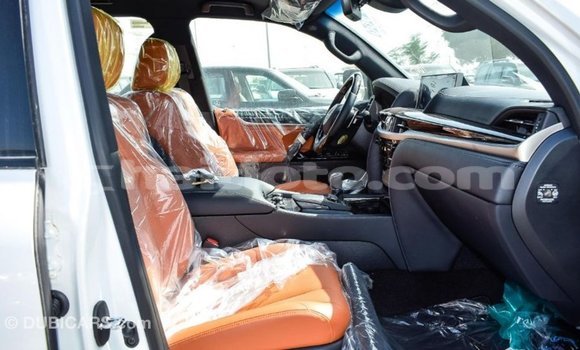 Acheter Import Voiture Lexus LX Blanc à Import - Dubai, Artibonite Acheter Import Voiture Lexus LX Blanc à Import - Dubai, Artibonite