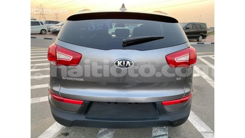 Big with watermark kia sportage artibonite import dubai 1897