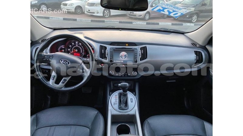 Big with watermark kia sportage artibonite import dubai 1897