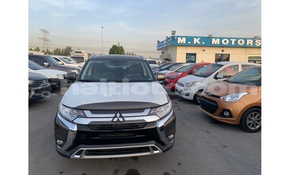 Acheter Import Voiture Mitsubishi Outlander Marron à Import - Dubai, Artibonite Acheter Import Voiture Mitsubishi Outlander Marron à Import - Dubai, Artibonite