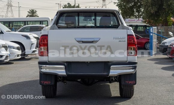 Acheter Import Voiture Toyota Hilux Blanc à Import - Dubai, Artibonite Acheter Import Voiture Toyota Hilux Blanc à Import - Dubai, Artibonite