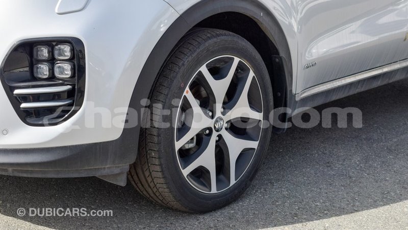 Big with watermark kia sportage artibonite import dubai 1906