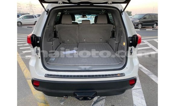 Acheter Import Voiture Toyota Highlander Blanc à Import - Dubai, Artibonite Acheter Import Voiture Toyota Highlander Blanc à Import - Dubai, Artibonite