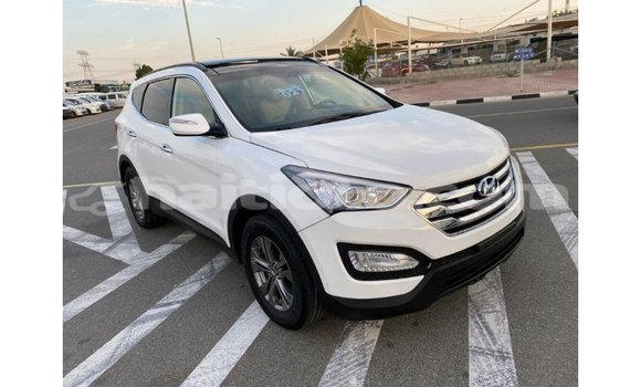 Acheter Import Voiture Hyundai Santa Fe Blanc à Import - Dubai, Artibonite Acheter Import Voiture Hyundai Santa Fe Blanc à Import - Dubai, Artibonite
