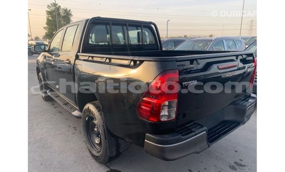 Acheter Import Voiture Toyota Hilux Noir à Import - Dubai, Artibonite Acheter Import Voiture Toyota Hilux Noir à Import - Dubai, Artibonite