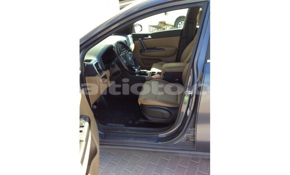 Acheter Import Voiture Kia Sportage Bleu à Import - Dubai, Artibonite Acheter Import Voiture Kia Sportage Bleu à Import - Dubai, Artibonite