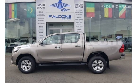 Buy Import Toyota Hilux Brown Car in Import - Dubai in Artibonite Buy Import Toyota Hilux Brown Car in Import - Dubai in Artibonite