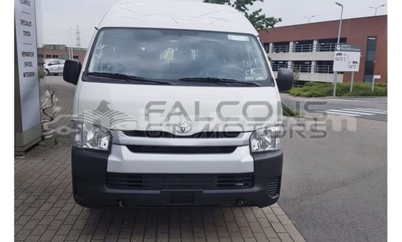 Buy Import Toyota Hiace White Car in Import - Dubai in Artibonite Buy Import Toyota Hiace White Car in Import - Dubai in Artibonite