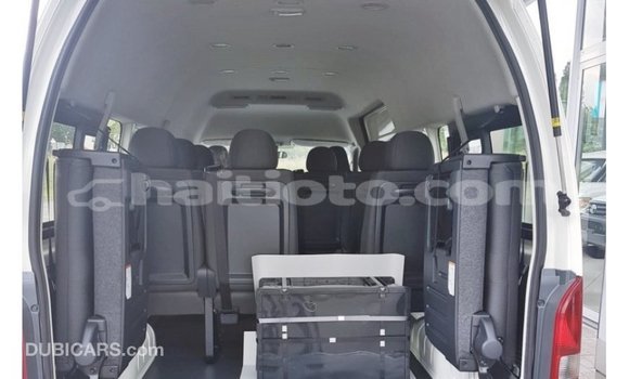 Acheter Import Voiture Toyota Hiace Blanc à Import - Dubai, Artibonite Acheter Import Voiture Toyota Hiace Blanc à Import - Dubai, Artibonite